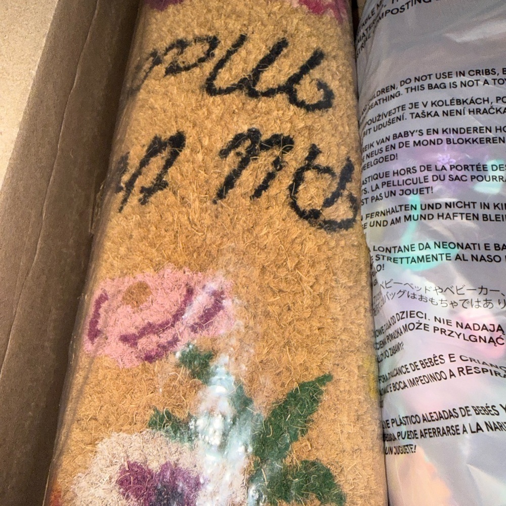 Taylor Swift LONG LIVE ALL THE MAGIC WE MADE ACOUSTIC PIANO DOOR MAT - IN HAND - Picture 4 of 4